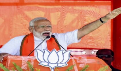 মেসিকে নিয়ে বাংলায় ছিনিমিনি! যুবভারতীর বিশৃঙ্খলা তুলে তৃণমূলকে রাজপথে আছাড় মারলেন মোদী!