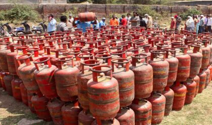 এলপিজি সিলিন্ডারের ভর্তুকি কি বন্ধ হয়ে গেছে? এই ১টি ভুল না শুধরালে টাকা ঢোকা বন্ধ থাকবে সারাজীবন!