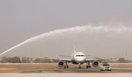 আকাশছোঁয়া এটিএফ! কিলো লিটারে ২ লক্ষ টাকা ছাড়াল জেট ফুয়েল, এবার কি সাধারণের নাগালের বাইরে বিমান ভাড়া?