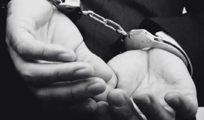 ভোটের আগে পুলিশের সার্জিক্যাল স্ট্রাইক! ৩৬ ঘণ্টায় জালে ১৫৪২ ‘দুষ্কৃতী’, তালিকায় হেভিওয়েট তৃণমূল কাউন্সিলরও!