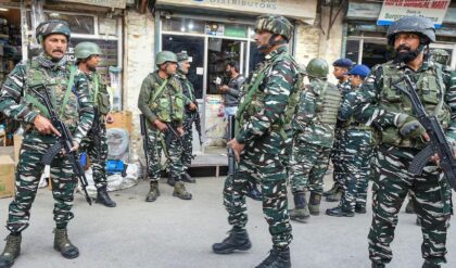 ভোটের মুখে ইডির ‘মেগা স্ট্রাইক’! রেশন দুর্নীতিতে উদ্ধার ১৮ লক্ষ টাকা, জালে এক প্রভাবশালী!