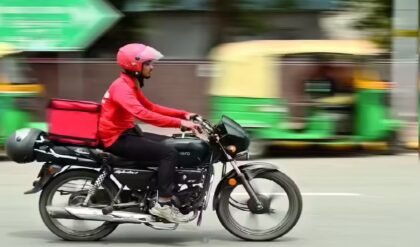 পেট্রোলের ছ্যাঁকা থেকে মুক্তি! ৮০ কিমি মাইলেজ দেবে এই ১০০ সিসির বাইকগুলো, দেখে নিন তালিকা