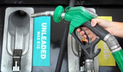 পেট্রোল-ডিজেলে বড় ধাক্কা! ৩-৬ মাসের মধ্যেই ২০ টাকা বাড়তে পারে দাম? আমজনতার মাথায় হাত!