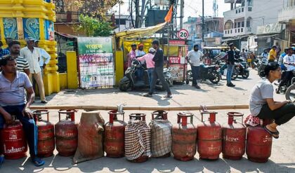 পকেট গড়ের টান! ১ মে থেকে বদলে যাচ্ছে রান্নার গ্যাসের ৫টি বড় নিয়ম, সাধারণ মানুষের চিন্তায় ঘুম উধাও!