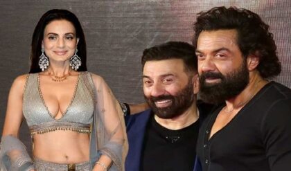 আমিশা প্যাটেল আসলে সানি দেওলের ‘সম্পত্তি’! অভিনেত্রীকে জড়িয়ে ধরতেই ববি দেওলের ওপর চটলেন দাদা?