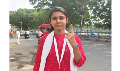 “আমি মাঠে নামলে অশান্তির দায় কমিশনের!” চরম হুঁশিয়ারি দিয়ে বিস্ফোরক আফরিন বেগম