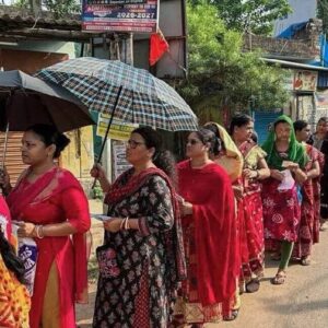 রেকর্ড ভাঙল বাংলা! ২০১১-এর বাম পতনের স্মৃতি ফিকে করে দিচ্ছে ২০২৬-এর ভোটদানের হার?