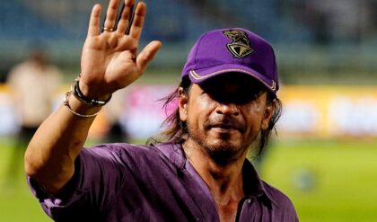 ইডেনে কি আজ শাহরুখ ধামাকা? রাচিন-রোভমানকে থামাতে কেকেআর শিবিরে তুলকালাম কাণ্ড! ইডেনে কি আজ শাহরুখ ধামাকা? রাচিন-রোভমানকে থামাতে কেকেআর শিবিরে তুলকালাম কাণ্ড!