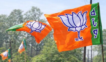 পুরস্কার না কি নতুন কোনো চমক? প্রাক্তনীদের জন্য বড় ঘোষণা যাদবপুর কর্তৃপক্ষের, তোলপাড় শিক্ষামহল!