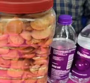 পাহারায় ‘গুড়-বাতাসা’, রেডি হচ্ছে ‘পাচন’! ৪ তারিখের আগে স্ট্রংরুমের বাইরে নজিরবিহীন কাণ্ড