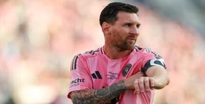 নতুন ইতিহাস! ইন্টার মায়ামির নতুন ঘরের মাঠে প্রথম গোল সেই মেসিরই; মেতে উঠল আমেরিকা নতুন ইতিহাস! ইন্টার মায়ামির নতুন ঘরের মাঠে প্রথম গোল সেই মেসিরই; মেতে উঠল আমেরিকা