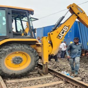বর্ষায় রেল সফর কি এবার আরও সুরক্ষিত? উত্তর-পূর্ব সীমান্ত রেলের ‘মাস্টারপ্ল্যান’ দেখে চমকে যাবেন!