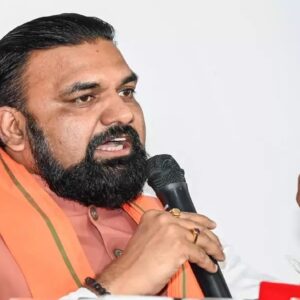 “অপরাধীদের লাশে মালা দিন!” বিহারের নব্য মুখ্যমন্ত্রীর এই হুঙ্কারে তোলপাড় দেশ “অপরাধীদের লাশে মালা দিন!” বিহারের নব্য মুখ্যমন্ত্রীর এই হুঙ্কারে তোলপাড় দেশ