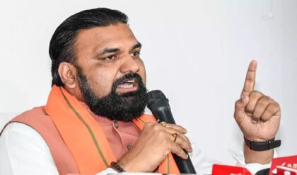 “অপরাধীদের লাশে মালা দিন!” বিহারের নব্য মুখ্যমন্ত্রীর এই হুঙ্কারে তোলপাড় দেশ