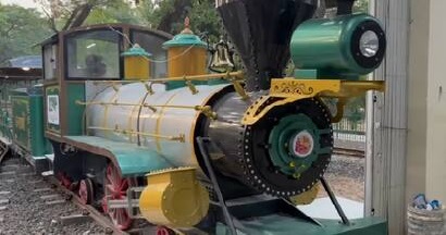 পাহাড়ের বাঁকে ফিরছে নস্টালজিয়া! ১০০ বছরের পুরনো ইঞ্জিনের বাঁশিতে ফের কাঁপবে দার্জিলিং
