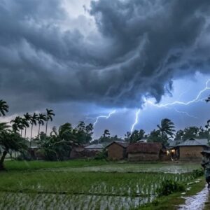ভোট মিটতেই কি তবে কালবৈশাখীর তাণ্ডব? ধেয়ে আসছে ভীষণ ঝড়-বৃষ্টি, লণ্ডভণ্ড হতে পারে এই জেলাগুলি! ভোট মিটতেই কি তবে কালবৈশাখীর তাণ্ডব? ধেয়ে আসছে ভীষণ ঝড়-বৃষ্টি, লণ্ডভণ্ড হতে পারে এই জেলাগুলি!