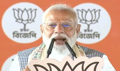 “তৃণমূলের শেষের শুরু উত্তরবঙ্গ থেকেই? কোচবিহারে দাঁড়িয়ে মমতাকে কড়া দাওয়াই মোদীর!”