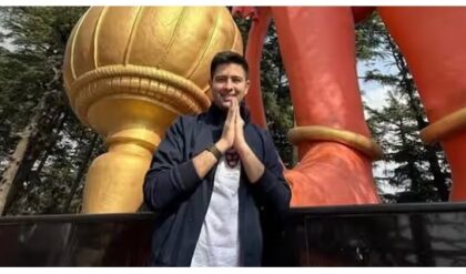 “বিজেপি বিরোধী সব পোস্ট ডিলিট! আপ-ত্যাগের পথে রাঘব? ম্যারাথন জল্পনায় তোলপাড় দিল্লি!”