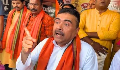 সংখ্যালঘু ভোটব্যাঙ্কে কি ফাটল ধরালেন শুভেন্দু? ২০২৬-এর আগে বিরোধী দলনেতার বিস্ফোরক চাল! সংখ্যালঘু ভোটব্যাঙ্কে কি ফাটল ধরালেন শুভেন্দু? ২০২৬-এর আগে বিরোধী দলনেতার বিস্ফোরক চাল!