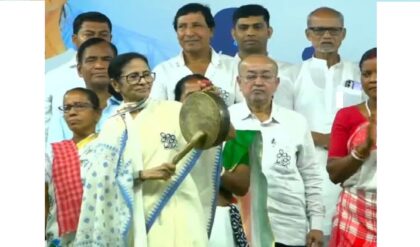 “মেশিনে চিপ ঢুকিয়ে ভোট চুরির ছক!” ইভিএম নিয়ে মারাত্মক অভিযোগ তুলে বিজেপিকে হুঁশিয়ারি মমতার