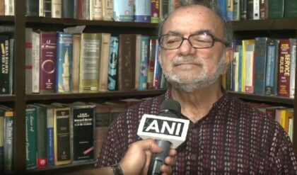 বিকাশরঞ্জন কি কোটিপতি? ২০২৬ নির্বাচনে বাম প্রার্থীর সম্পত্তির হিসাব নিয়ে শোরগোল!