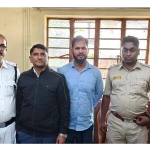 বার অ্যাসোসিয়েশন থেকে বহিষ্কৃত মোফাক্কেরুল! বিস্ফোরক মন্তব্যে কাঁপালেন আদালত চত্বর