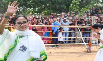 ‘মানুষ ভোট দিতে না পারলে ট্রাইব্যুনালের কী দরকার?’ বলাগড় থেকে বিজেপিকে তুলোধোনা মমতার