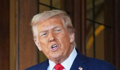 ট্রাম্পকে ‘মুক্ত’ করল ইরান যুদ্ধবিরতি! চড়া মূল্যে মধ্যপ্রাচ্যে শান্তি ফেরানোর কারিগর কি ডোনাল্ড ট্রাম্প?