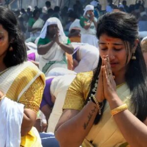 মন্দিরে নারী প্রবেশ কি শুধুই ধর্মীয়? সুপ্রিম কোর্টকে ‘নাক’ গলাতে বারণ করল মোদী সরকার!