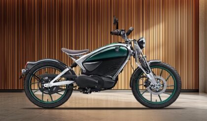 চার্জ দিলেই ছুটবে ১৫৪ কিমি! ধামাকা এন্ট্রি নিতে চলেছে রয়্যাল এনফিল্ডের প্রথম ইলেকট্রিক বাইক Flying Flea C6!