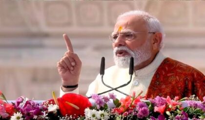 “তৃণমূলের পাপের ঘড়া পূর্ণ হয়েছে, খেলা শেষ!” মা তারার মাটিতে দাঁড়িয়ে মমতাকে চরম হুঁশিয়ারি মোদীর