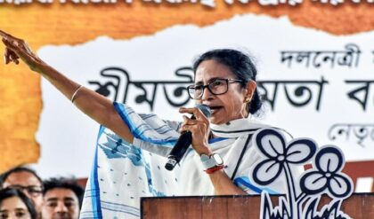 “ভোট দেবেন আর বদলা নেবেন!” বসিরহাটে দাঁড়িয়ে কেন এমন ‘বিস্ফোরক’ মমতা? তোলপাড় রাজ্য রাজনীতি