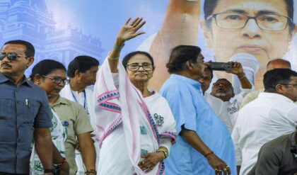 “আমি কি অনুপ্রবেশকারী? প্রমাণ দেব না!” নাগরিকত্ব ইস্যুতে শাহকে ওপেন চ্যালেঞ্জ মমতার!