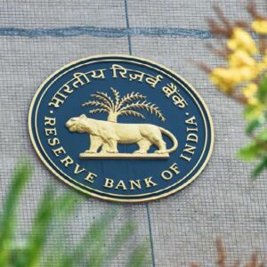 ডিজিটাল লেনদেনে সাবধান! ১০,০০০ টাকার বেশি পেমেন্টে আসছে বড় বদল, জারি হচ্ছে আরবিআই-এর নয়া ‘টাইম লিমিট’! ২. ১০ হাজার টাকার বেশি পেমে