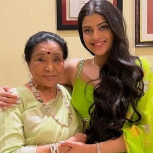 ব্রিচ ক্যান্ডি হাসপাতালে ভর্তি আশা ভোঁসলে! কেমন আছেন কিংবদন্তি গায়িকা? ফাঁস করলেন নাতনি