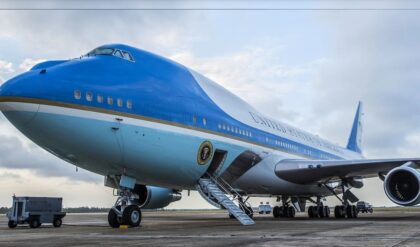 পৃথিবীর ধ্বংস দেখবে এই প্লেন? একটানা ১৬৮ ঘণ্টা ওড়ার রেকর্ড আর অবিশ্বাস্য প্রযুক্তির রহস্য ফাঁস!