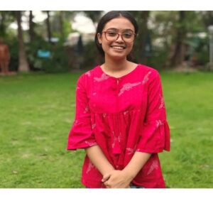 লাল পতাকা না কি কেবলই আবেগ? রাজনীতির ‘রং’ নিয়ে এবার মুখ খুললেন ছোটপর্দার মিঠি