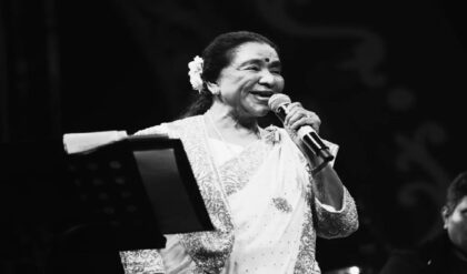 সঙ্গীতের আকাশে মহাপ্রয়াণ! আশা ভোঁসলের বিদায়ে ভেঙে পড়লেন রহমান-সেলিম-জুবিনরা