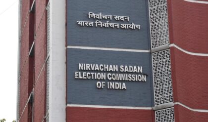 কলকাতায় জারি ১৬৩ ধারা! সিইও দপ্তরের সামনে বেনজির কড়াকড়ি, তবে কি বড় কোনো অশান্তির আশঙ্কা?