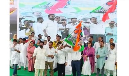 ভোটের মুখে হুগলিতে বড় ধস! অভিষেক বন্দ্যোপাধ্যায়ের ‘মাস্টারস্ট্রোকে’ পদ্ম ছেড়ে ঘাসফুলে হেভিওয়েট নেতা!