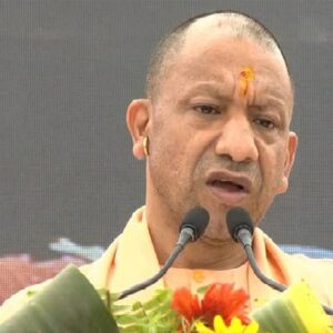 “TMC মানেই গুন্ডাগর্দি আর তুষ্টিকরণ!” তমলুকে দাঁড়িয়ে মমতাকে চরম হুঁশিয়ারি যোগী আদিত্যনাথের