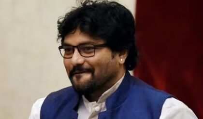 “মোদীই আসলে মমতাকে কন্ট্রোল করেন!” বাবুল সুপ্রিয়র বিস্ফোরক দাবিতে তোলপাড় রাজ্য রাজনীতি “মোদীই আসলে মমতাকে কন্ট্রোল করেন!” বাবুল সুপ্রিয়র বিস্ফোরক দাবিতে তোলপাড় রাজ্য রাজনীতি