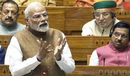 “শিলিগুড়ি হবে উন্নয়নের গেটওয়ে!” বাংলার মাটি থেকে মমতাকে চ্যালেঞ্জ জানিয়ে মোদীর বড় ঘোষণা