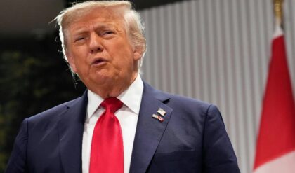 হরমুজ প্রণালীতে ট্রাম্পের দাদাগিরি! জাহাজ চলাচলে জারি কড়া নিষেধাজ্ঞা, যুদ্ধের দোরগোড়ায় বিশ্ব? হরমুজ প্রণালীতে ট্রাম্পের দাদাগিরি! জাহাজ চলাচলে জারি কড়া নিষেধাজ্ঞা, যুদ্ধের দোরগোড়ায় বিশ্ব?