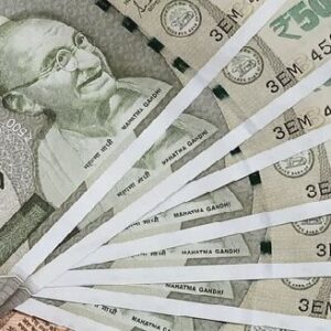 পকেট থেকে মাত্র ৩০০ টাকা! ১০ বছরেই ঘরে আসবে ১৫ লক্ষ? পোস্ট অফিসের এই স্কিমে কপাল খুলল মধ্যবিত্তের