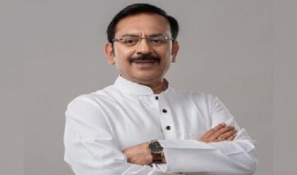 অরূপ বিশ্বাসের সম্পত্তির খতিয়ান: ৫ বছরে কত কোটি বাড়ল মন্ত্রীর সম্পদ? অঙ্কটা দেখে চোখ কপালে উঠবে! অরূপ বিশ্বাসের সম্পত্তির খতিয়ান: ৫ বছরে কত কোটি বাড়ল মন্ত্রীর সম্পদ? অঙ্কটা দেখে চোখ কপালে উঠবে!