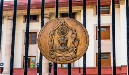 ভোট দিতে লাগবে আঙুলের ছাপ ও চোখের মণি স্ক্যান! জালিয়াতি রুখতে নির্বাচন কমিশনকে সুপ্রিম কোর্টের কড়া নোটিশ