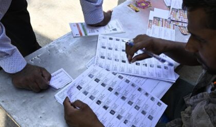 নাম কাটা ভোটারদের ভাগ্যে জট! সুপ্রিম কোর্টে মিলল না স্বস্তি, ভোটের আগে বড় ধাক্কা আবেদনকারীদের