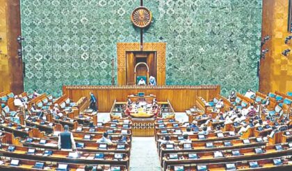 “সংরক্ষণের নামে মহিলাদের শিকল পরাচ্ছে কেন্দ্র!” তৃণমূলের বিস্ফোরক অভিযোগে তোলপাড় রাজনীতি “সংরক্ষণের নামে মহিলাদের শিকল পরাচ্ছে কেন্দ্র!” তৃণমূলের বিস্ফোরক অভিযোগে তোলপাড় রাজনীতি