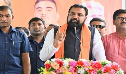 বিহারের রাজনীতিতে ‘সম্রাট’ যুগ! ইস্তফা দিলেন নীতীশ, খুনের মামলায় নাম জড়ানো নেতাই কি এখন নয়া মুখ্যমন্ত্রী? বিহারের রাজনীতিতে ‘সম্রাট’ যুগ! ইস্তফা দিলেন নীতীশ, খুনের মামলায় নাম জড়ানো নেতাই কি এখন নয়া মুখ্যমন্ত্রী?